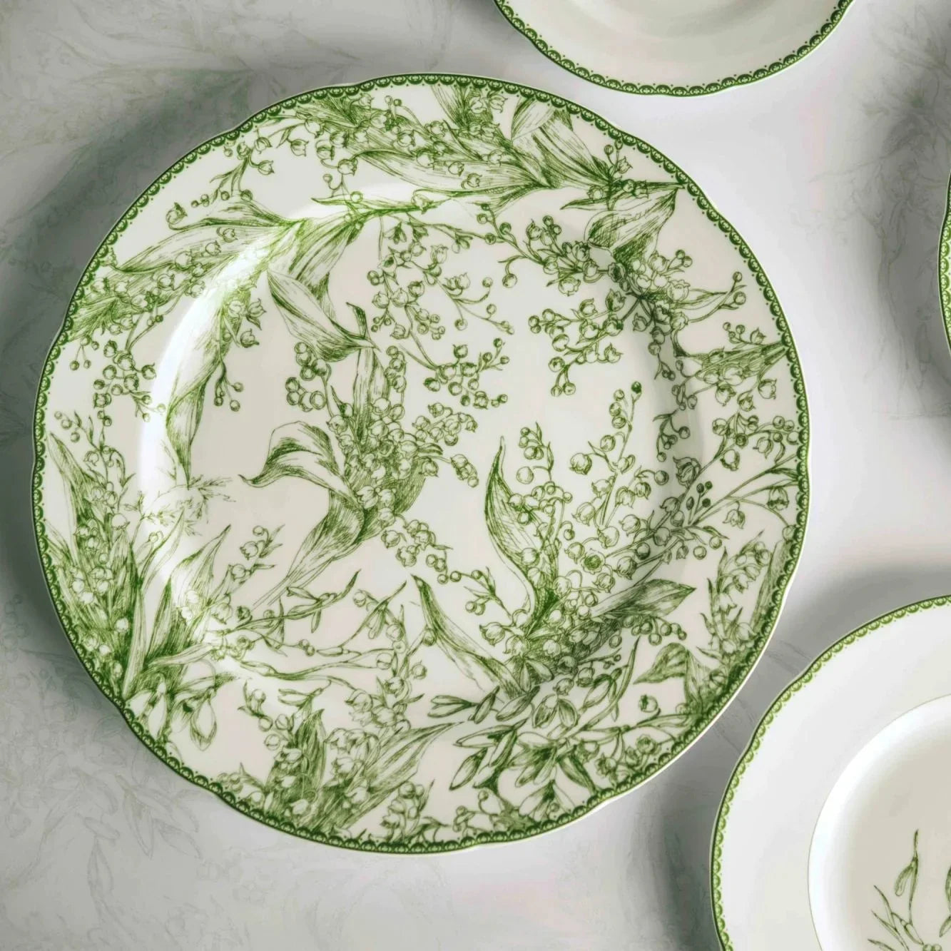DecorBites™ Green Flower Print Dinner Plate