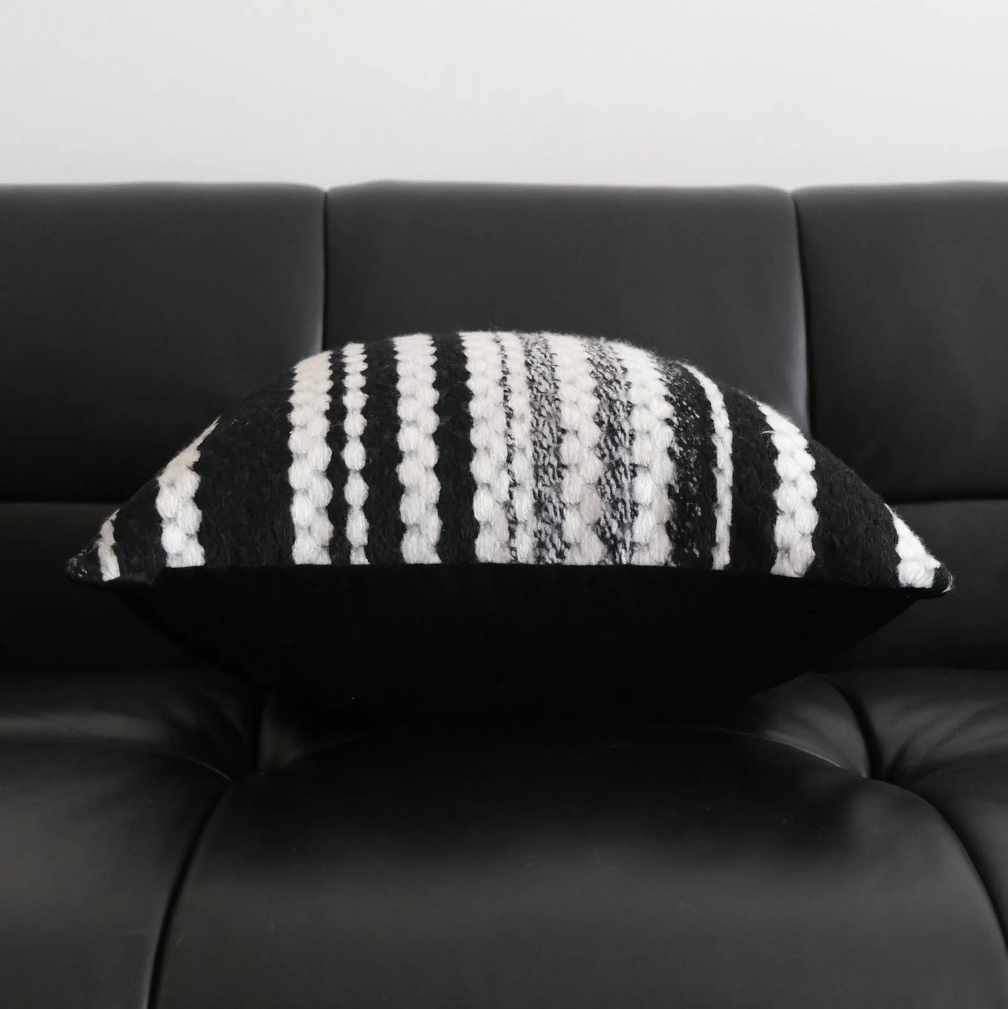 Funda de almohada DecorBites™ de felpa suave y lujosa, moderna y cómoda para la decoración del hogar.