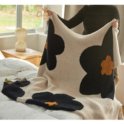 DecorBites™ Korean Kawaii Flower Blanket: Soft Carpet for Bedroom, Sofa, Office - Single Tapestry Throw Blanket