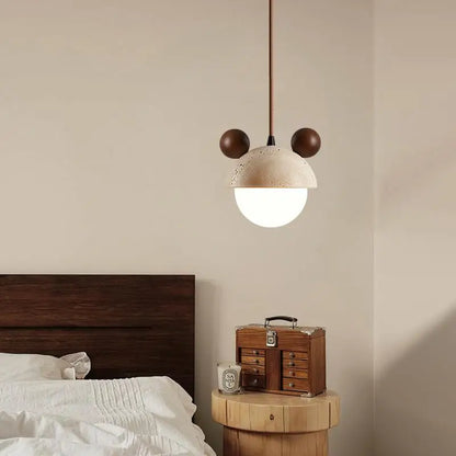 Lámpara colgante LED DecorBites™ de cristal color crema, estilo moderno, de madera y travertino amarillo.