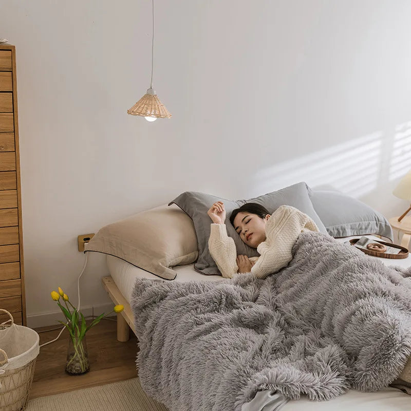 Manta de piel sintética acogedora DecorBites™ para todas las estaciones