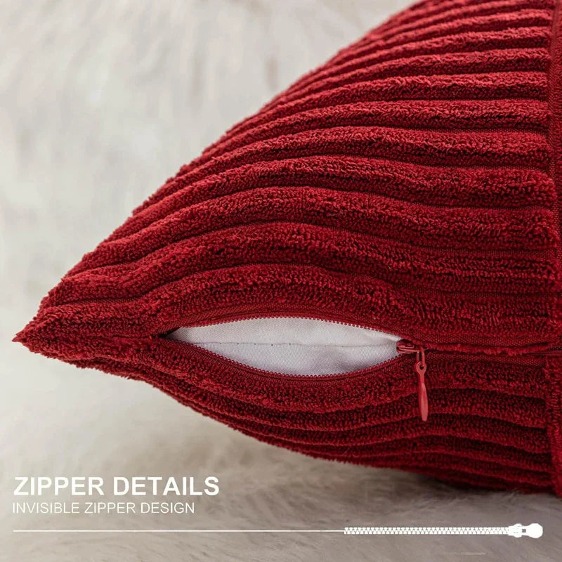 أغطية وسائد عيد الميلاد المخططة من DecorBites™ من قماش مخملي مخملي - مجموعة من قطعتين