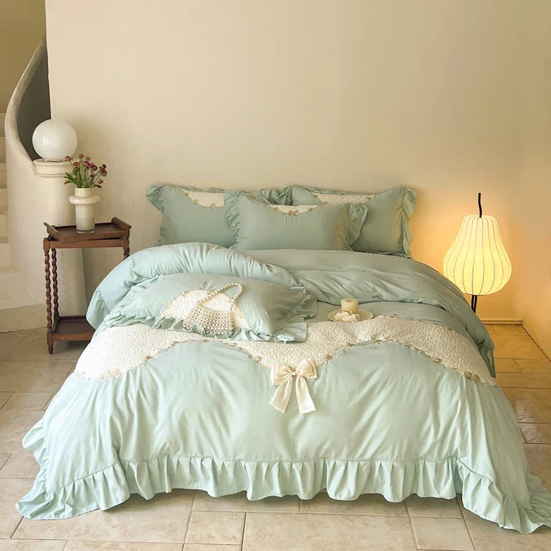 Multicolor Lace Bedding Set