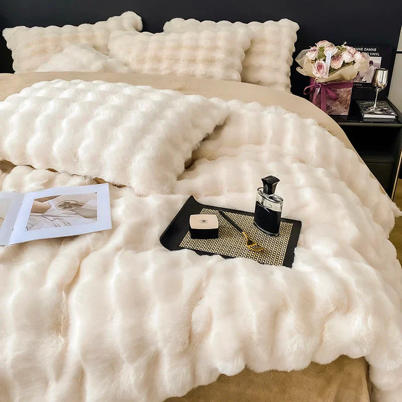 DecorBites™ Gradient Faux Rabbit Fur Bedding Set - Warm Luxury Plush Duvet Cover & Quilt Sets