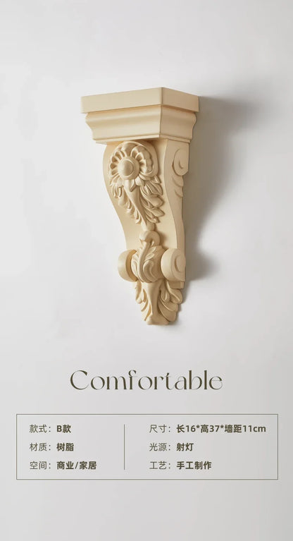 Lámpara de pared DecorBites™ de resina color crema con casquillo LED E27 para espacios clásicos