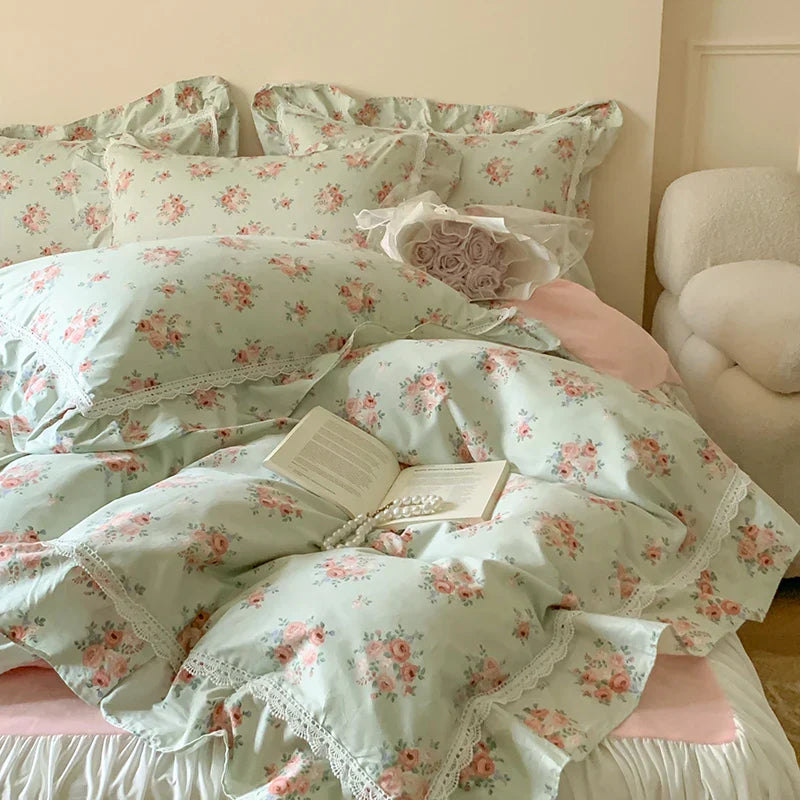 DecorBites™ Lace Ruffles Floral Velvet Patchwork Duvet Cover Bedding Set