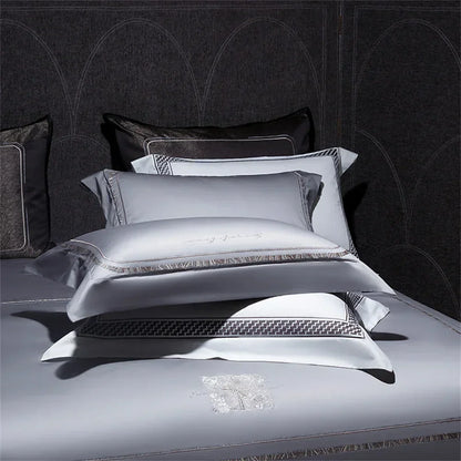 طقم أغطية سرير DecorBites™ من القطن والساتان والجاكار المطرز مع ملاءة مرنة وغطاء لحاف