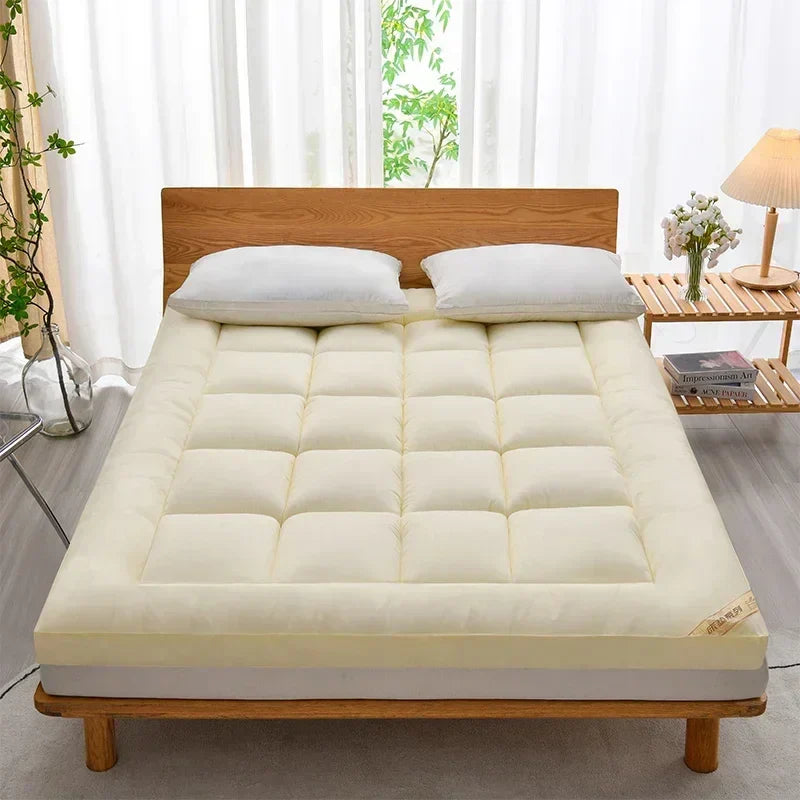 Decobites Soft Thicken Quilted Queen Mattress Topper for Year-Round Comfort