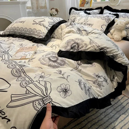 طقم أغطية سرير مطبوعة باللونين الأسود والأبيض من DecorBites™ - أغطية سرير مريحة ولطيفة على البشرة