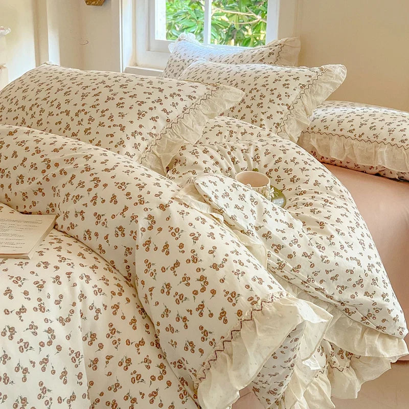 Decobites Floral Lace Ruffle Cotton Bedding Set with Quilt Cover, Duvet Cover, and Pillowcases