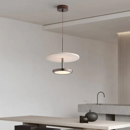 ثريا ديكوربايتس™ LED المعلقة من الحجر الأسود لديكور منزلي أنيق