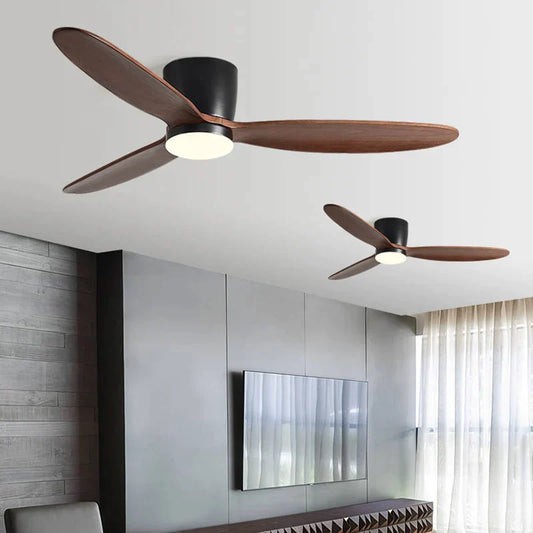Ventilador de techo bajo DecorBites™ de 3 aspas con motor de CC de 35 W, luz tricolor de 24 W y control remoto.
