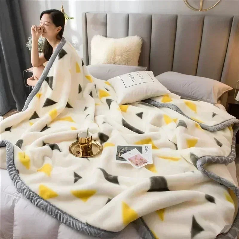 Luxury Raschel Blanket for Winter by Decobites: Super Soft, Warm, Antistatic Skin-Friendly Weighted Duvet