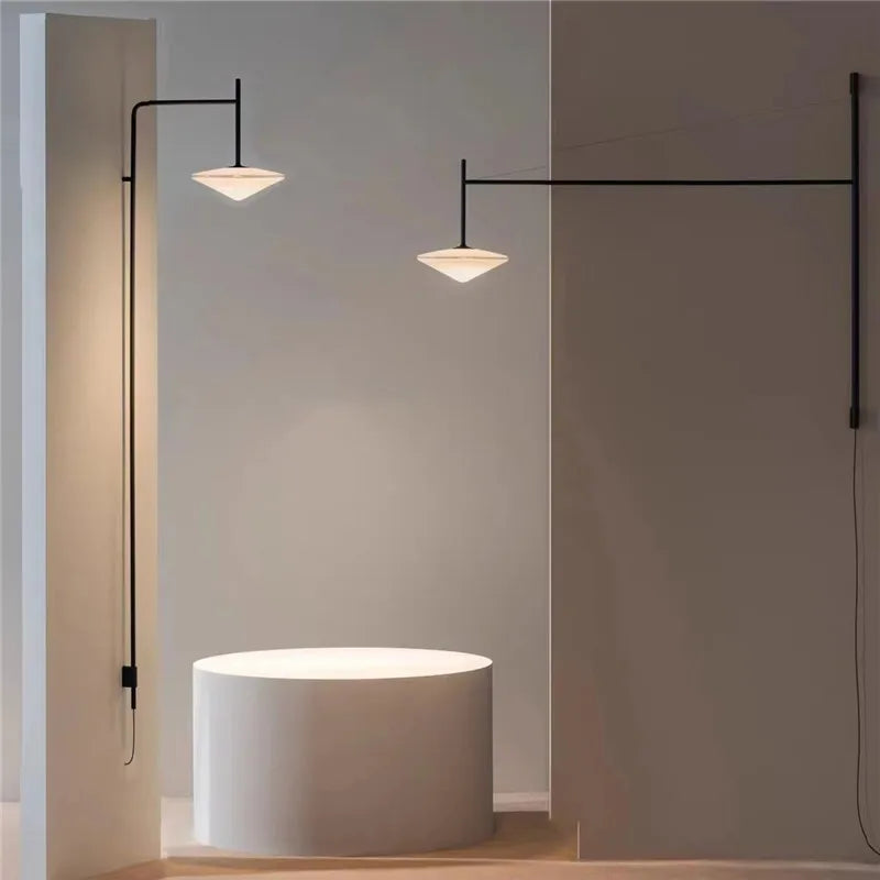 Lámpara de pared DecorBites™ de cristal LED con brazo oscilante largo para sala de estar y estudio