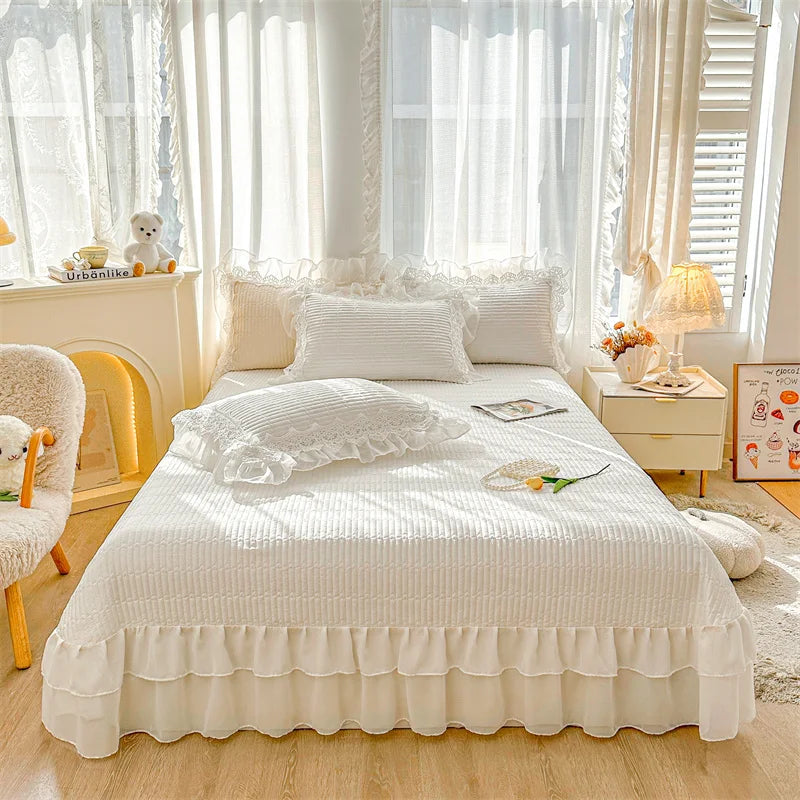 DecorBites™ Lace Ruffles Princess Style 100% Cotton Bedding Set