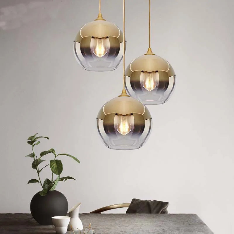 Decorbites™ Farbverlauf-Glas-Kugelleuchter: Nordisch postmodernes Luxus für Schlafzimmer, Restaurant und Bar