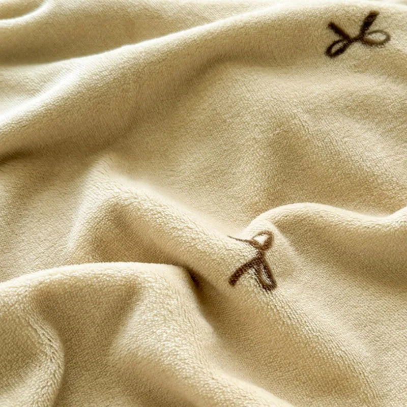 Manta de forro polar coralino DecorBites™: Perfecta para dormitorios, el hogar o el sofá