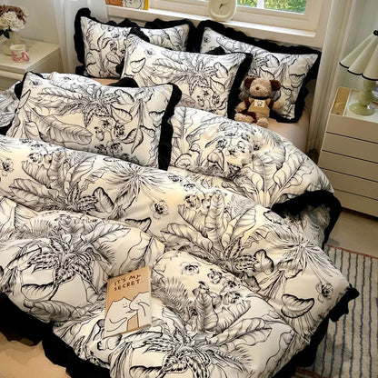 طقم أغطية سرير مطبوعة باللونين الأسود والأبيض من DecorBites™ - أغطية سرير مريحة ولطيفة على البشرة