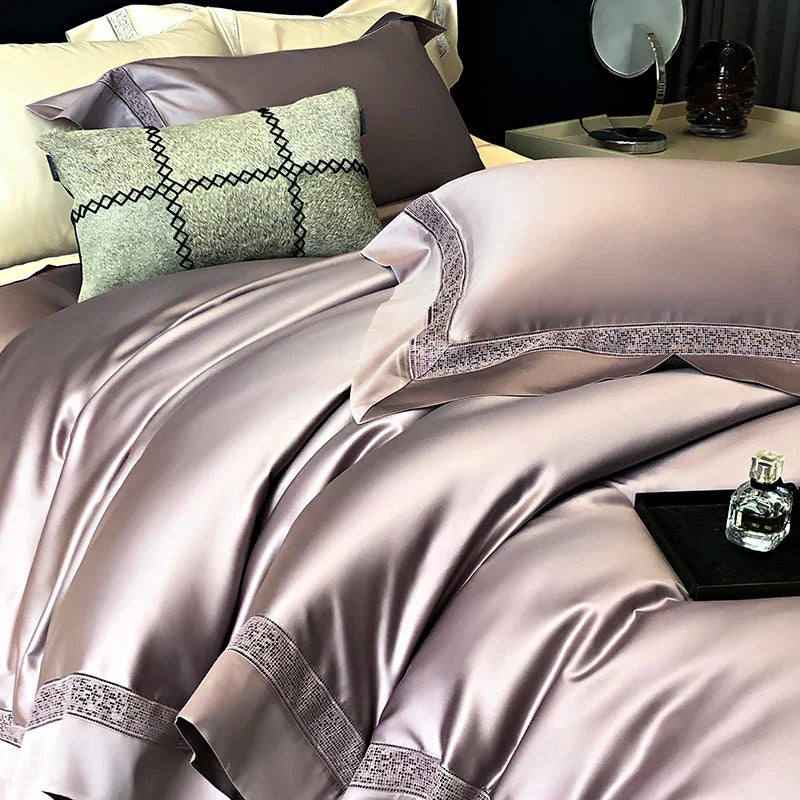 Decobites Silky 1500TC Egyptian Cotton Bedding Set with Wide Edge & Pillowcases