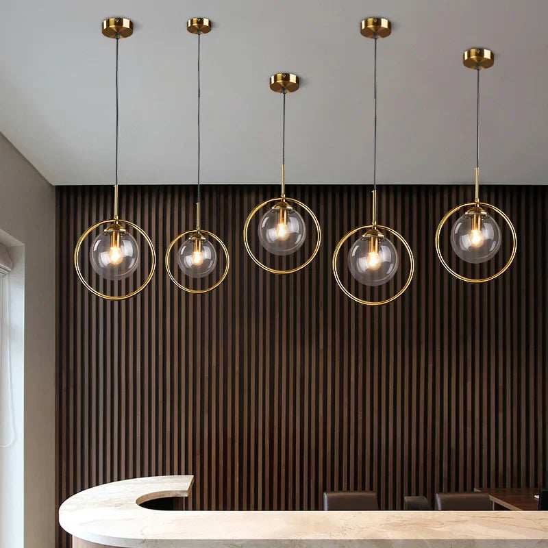 Decorbites™ Lámpara colgante de bola de vidrio del anillo dorado para cocina, comedor y mesita de noche