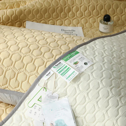 Decobites Ultra-thick Natural Latex Bed Mat with Lyocell Fabric for Cool Sleep