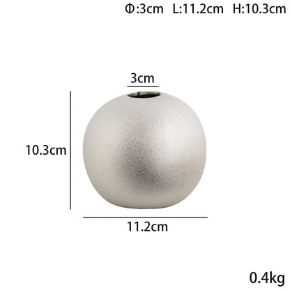 Jarrón geométrico dorado y plateado DecorBites™ para arreglos florales elegantes y decoración del hogar.