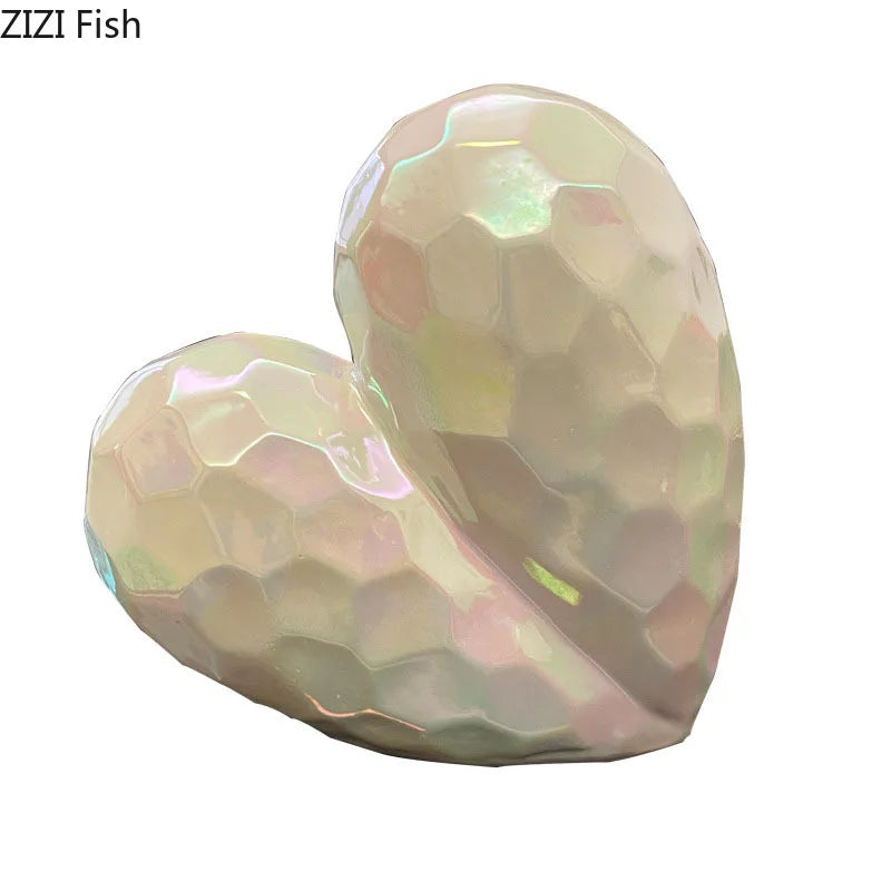 Estatua Ornamental de Cerámica Corazón de Oro Decorbites™ - Escultura Decorativa de Corazón Irregular Figura