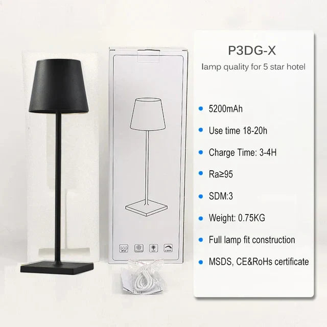 Lámpara de mesa recargable DecorBites™ Crystal LED: elegante lámpara inalámbrica para hoteles, restaurantes y bares.