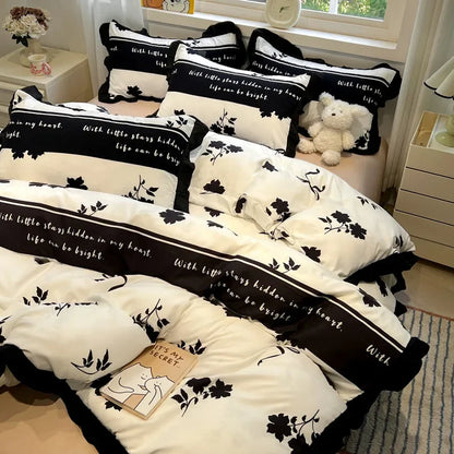 طقم أغطية سرير مطبوعة باللونين الأسود والأبيض من DecorBites™ - أغطية سرير مريحة ولطيفة على البشرة