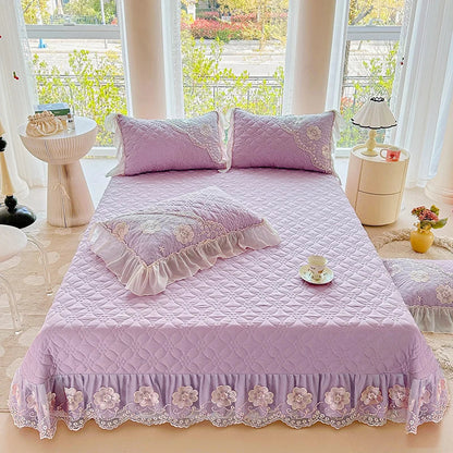 Decobites Pink Cotton Quilted Bedspread Set with Lace Edge and Pillowcases