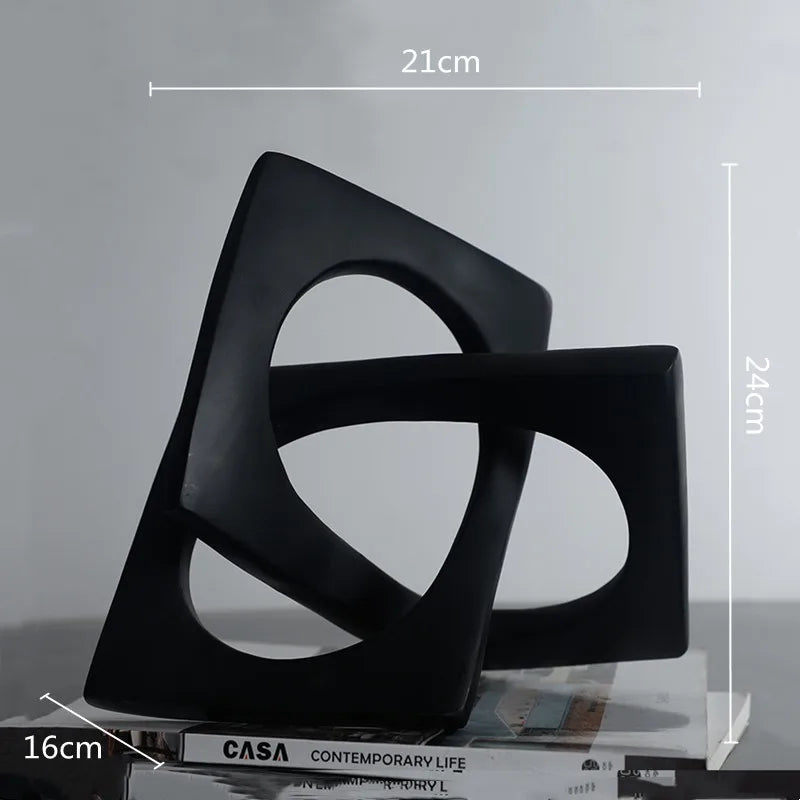 ديكور بايتس™ - منحوتة دائرية مربعة الشكل على شكل صليب هندسي باللون الأبيض - زينة منزلية