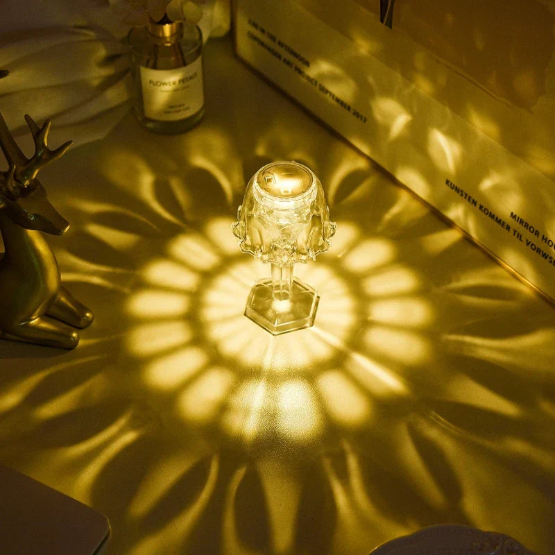 Lámpara de mesa DecorBites™ Crystal Diamond LED de luz nocturna para leer en el dormitorio