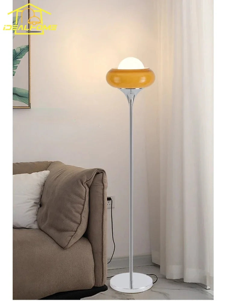 Lámpara de pie LED DecorBites™ de hierro y cristal, estilo moderno, ideal para decoración. Soporte de arte, luz de noche, estudio o sala de estar.