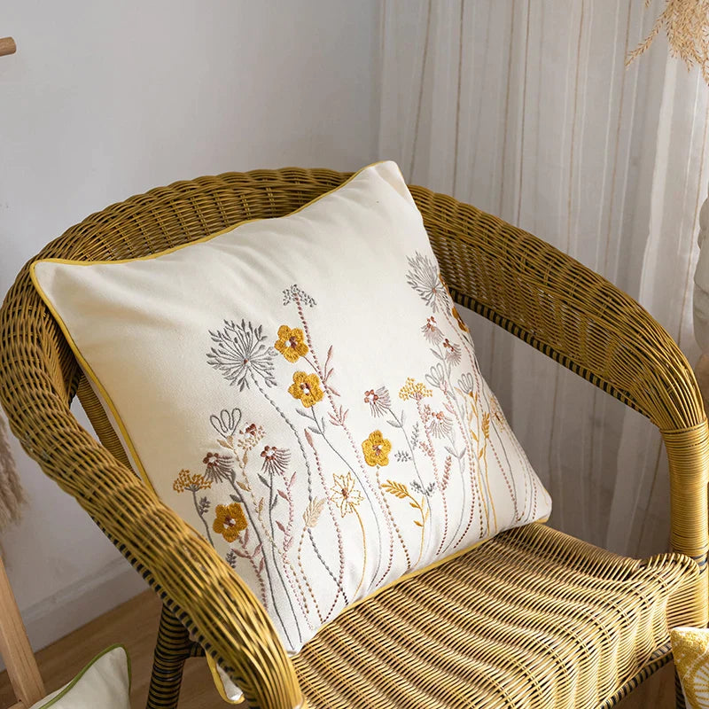 غطاء وسادة DecorBites™ مطرز من القطن والكتان على الطراز الياباني مقاس 45 × 45 سم