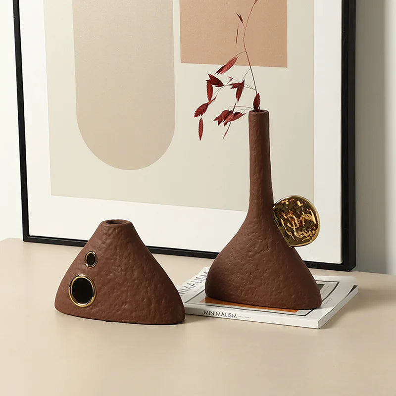 DecorBites™ Jarrón de cerámica con forma de triángulo geométrico para arreglos florales, decoración artística para el hogar