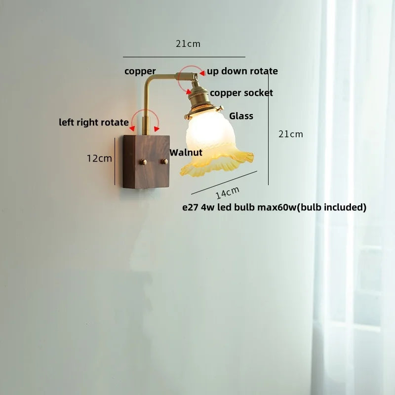 Aplique de pared de madera de nogal de latón LED Decorbites™ con vidrio giratorio para escalera