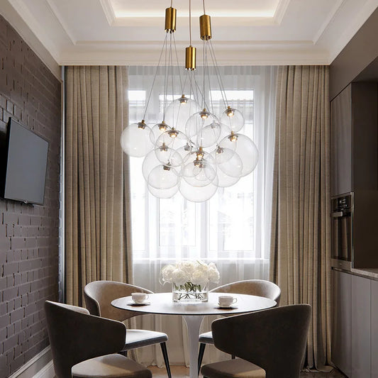 Lámpara de araña colgante LED con bola de cristal DecorBites™ para espacios modernos