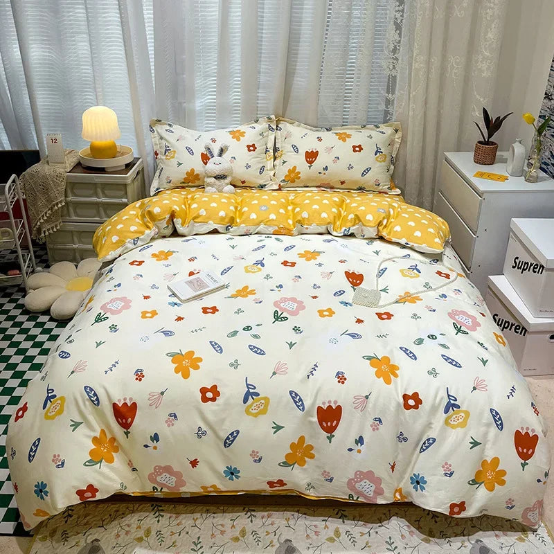 Decobites Flowers Print Cotton King Size Bedding Set, Soft & Comfortable Duvet Cover Set