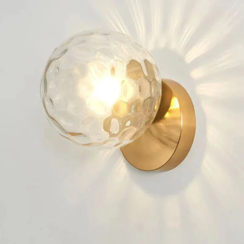 Decorbites™ Luz de pared LED con bola de vidrio dorado para decoración de sala de estar, dormitorio y baño