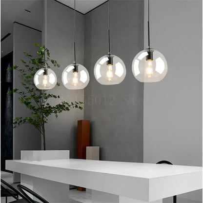Lámparas colgantes LED con forma de bola de cristal DecorBites™ para una decoración e iluminación elegantes del hogar.