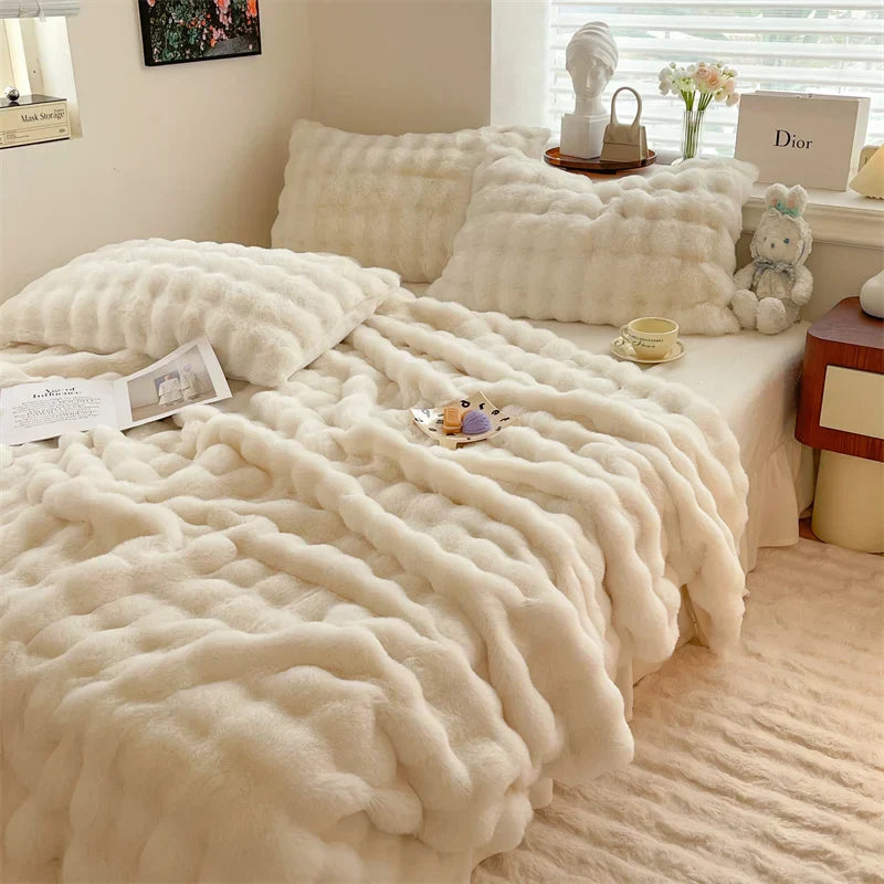 Decobites Plush Faux Fur Velvet Blanket, Double Layer, Warm Cashmere, Rabbit Fur Bed Sheet