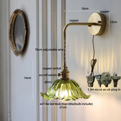 DecorBites™ مصباح حائط LED على شكل زهرة خضراء من الزجاج والنحاس مع سلسلة سحب