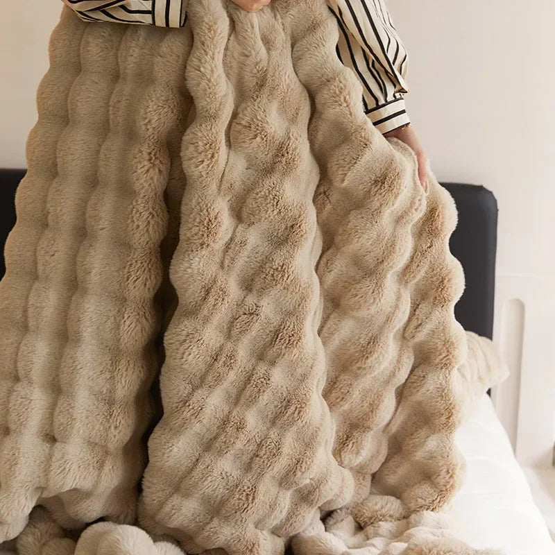 Manta de Invierno de Piel Sintética Falsa Luxe™ Decorbites: Calidez y Comodidad Premium para Cama o Sofá