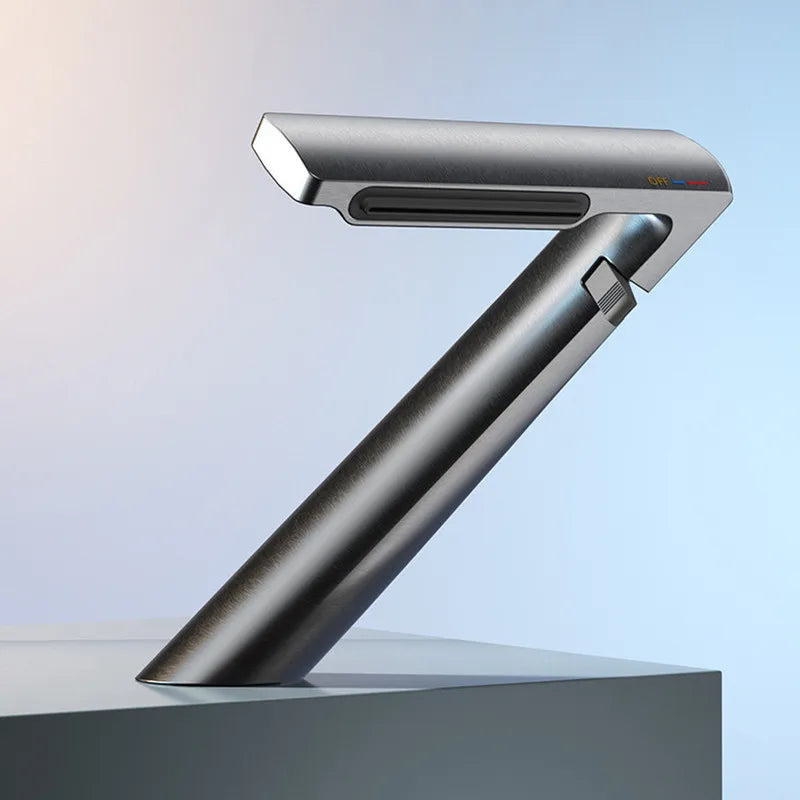 Grifo de lavabo DecorBites™ Gold Waterfall: Grifo mezclador gris, monomando para agua fría y caliente.