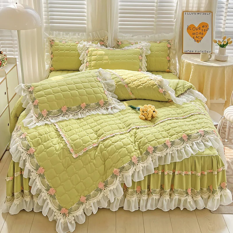 Embroidery Lace Bedding Set