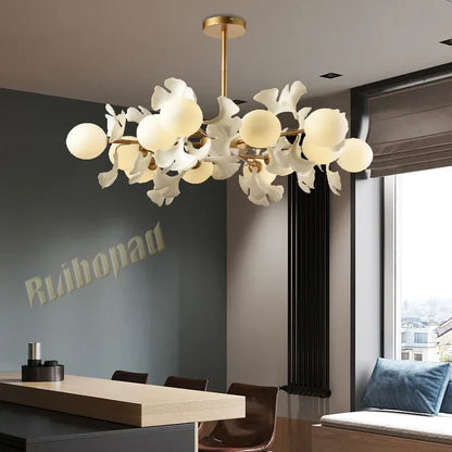ثريا سقف LED بتصميم أوراق الجنكة من DecorBites™ لغرفة النوم، وغرفة المعيشة، وغرفة الطعام
