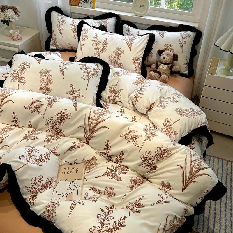 Lace Hepburn Bedding Set