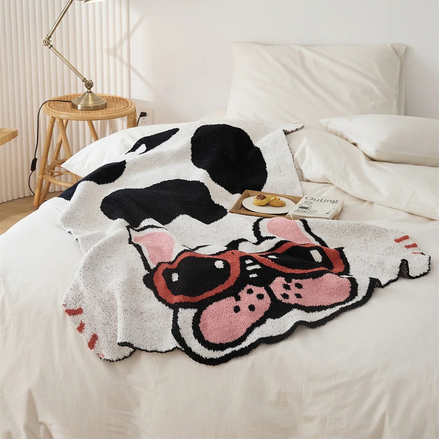 DecorBites™ Kawaii Bulldog Knitted Blanket - Cozy Dog Design Throw Blanket
