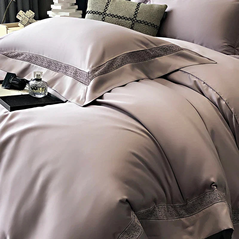 Decobites Silky 1500TC Egyptian Cotton Bedding Set with Wide Edge & Pillowcases