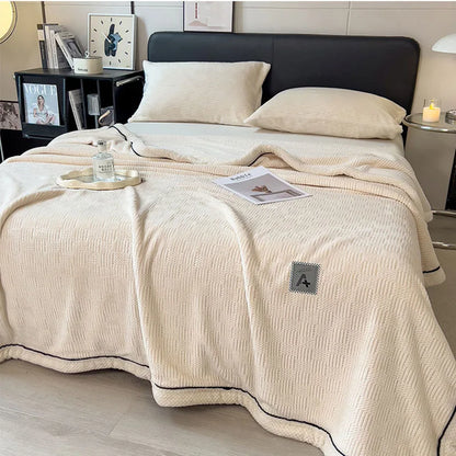 Manta de terciopelo de punto a rayas acogedora DecorBites™